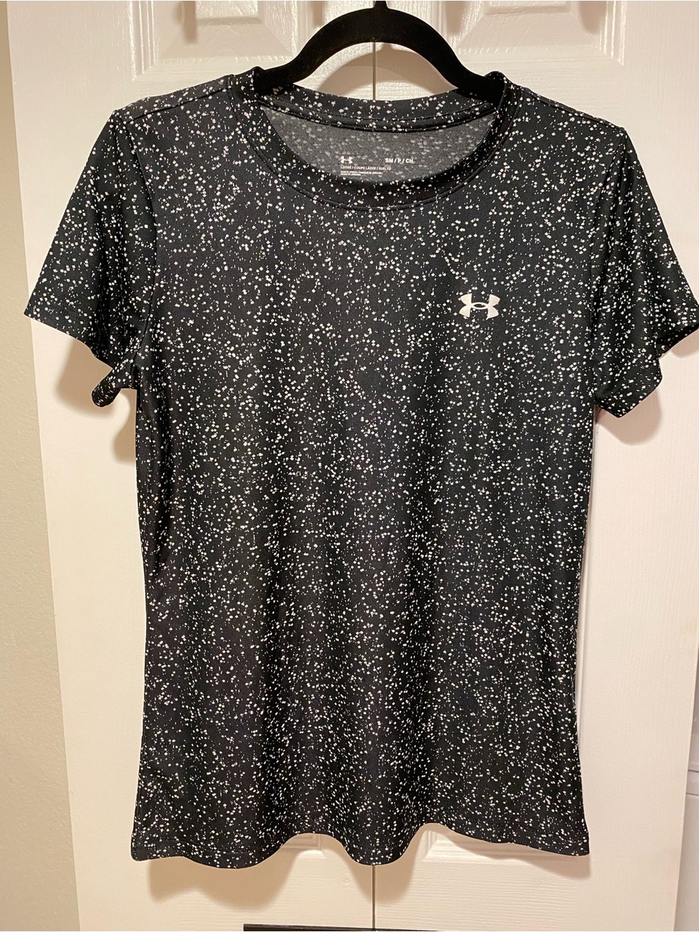 Under Armour Women’s Black with White Speckle Short-Sleeve Tee Size S
